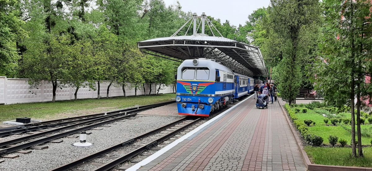 Первый поезд 2021 года прибывает на ст. Парк