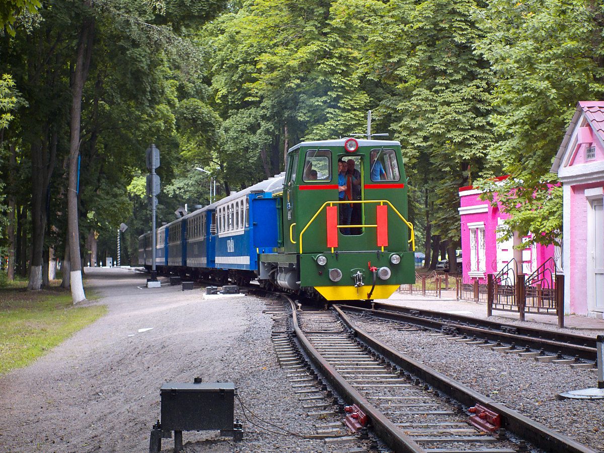 Прибытие ТУ7А-3198 с поездом 'Украина' из вагонов Pafawag.
