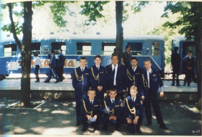 Инструктор Нехорошев Валерий Александрович и юные железнодорожники